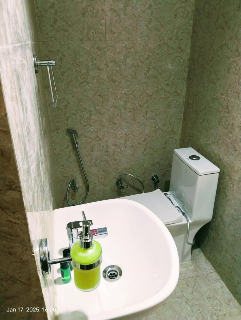 Ayodhya Hotel Abhinandan מראה חיצוני תמונה
